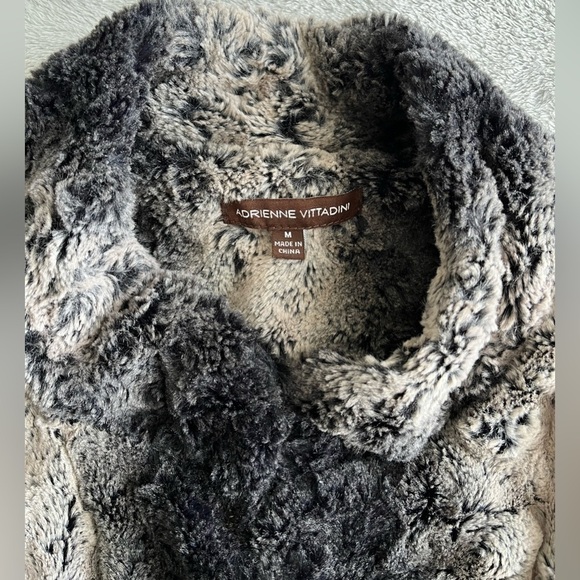 ADRIENNE VITTADINI Women's FAUX FUR Vest size M - Picture 3 of 9